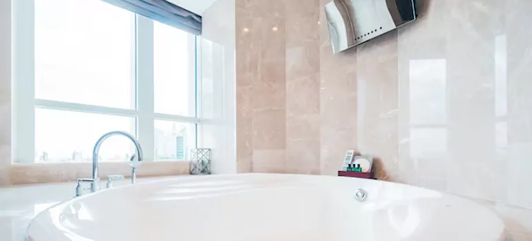 Bathroom Window Coverings in Scarborough, ON