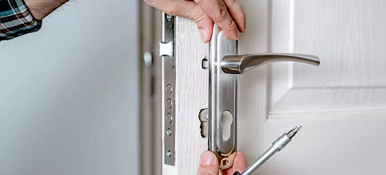 Front Door Knob Repair in Scarborough, ON
